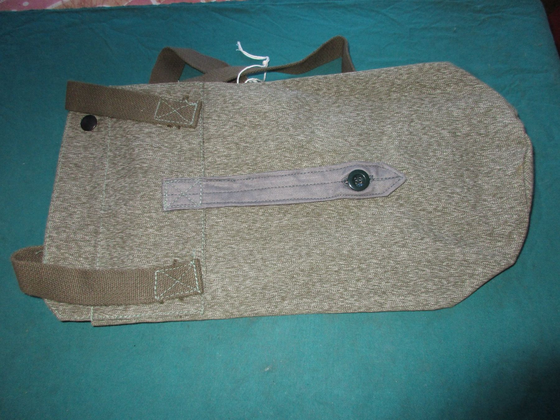 Schweizer Armee Stichwaffen: Gasmaskentasche (6) – Gebraucht aus Bowil von vifi01 1