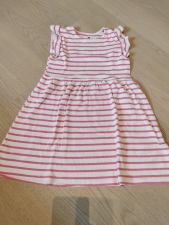 Kleidchen Grösse 122/128
