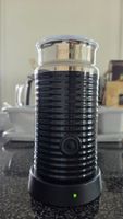 Nespresso Aeroccino 3 + Capsule à café en inox
