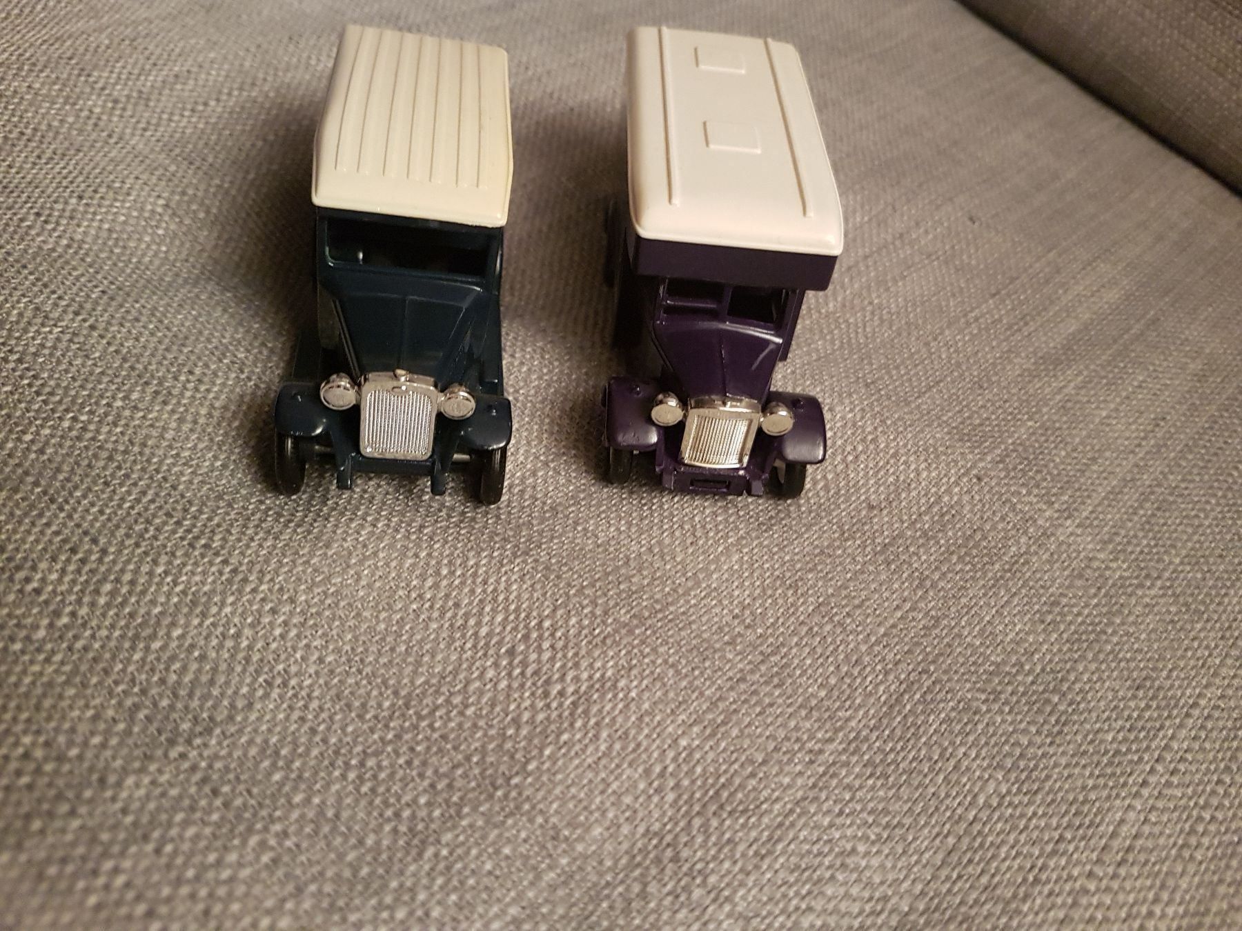 Modellini d'auto: 2 x Lieferwagen 'Days gone' – Usato da Oberengstringen venduto da Sheera7 2