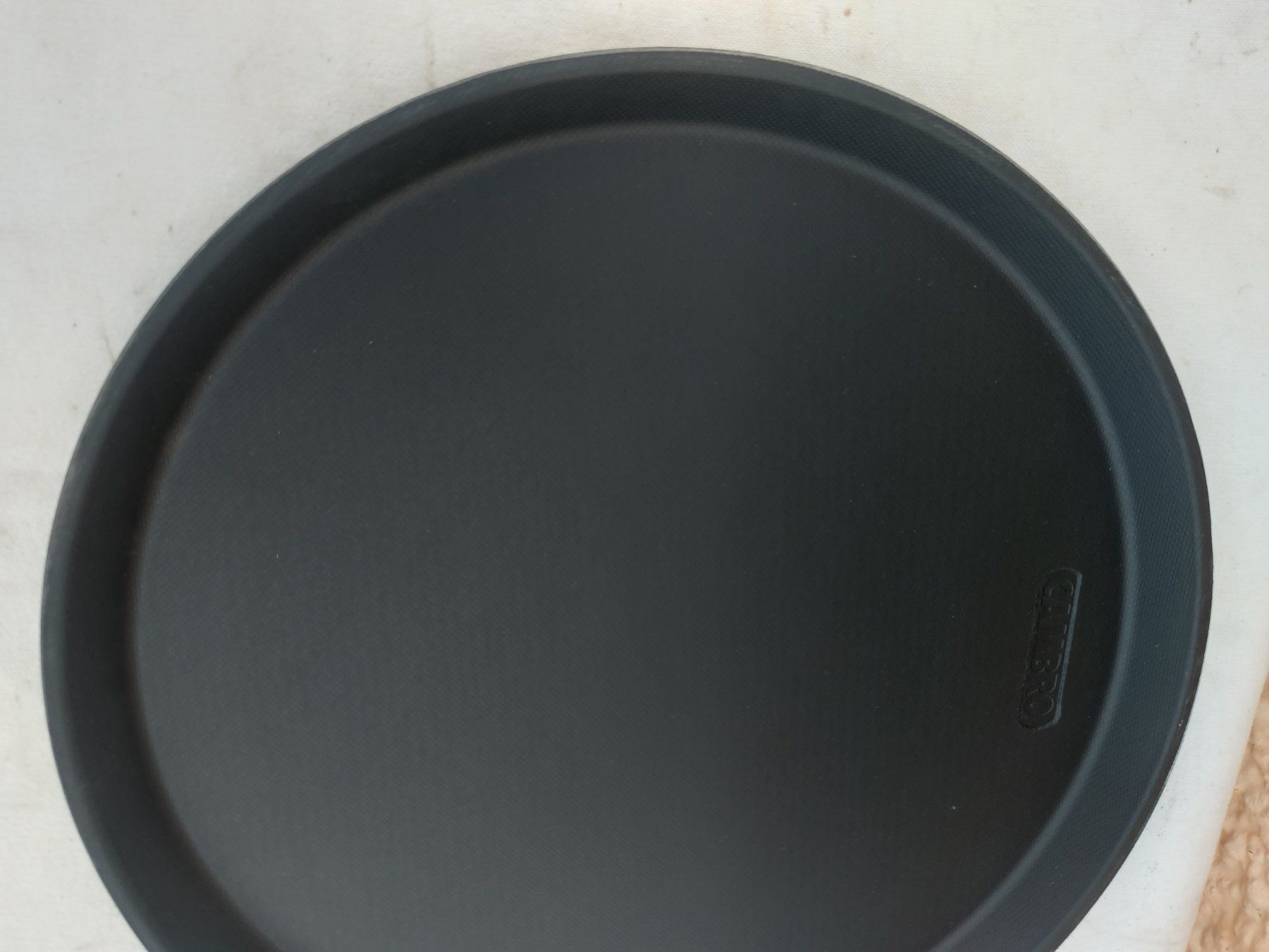 Servierplatten: Gastro-Kellnertablett; Cambro Camtread Tablett 35cm – Neu und originalverpackt aus Rheinau von profitronic.shop 1