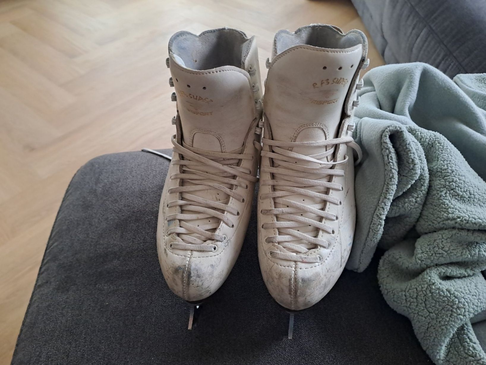 Pattini da ghiaccio: Eiskunstlaufschuhe, Risport RF3 Super – Usato da Selzach venduto da triple2013 1