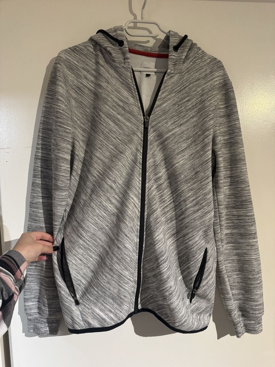 Giacche: Trois25 Herren Kapuzenjacke Gr. M – Usato da Künten venduto da bel_6wn2
