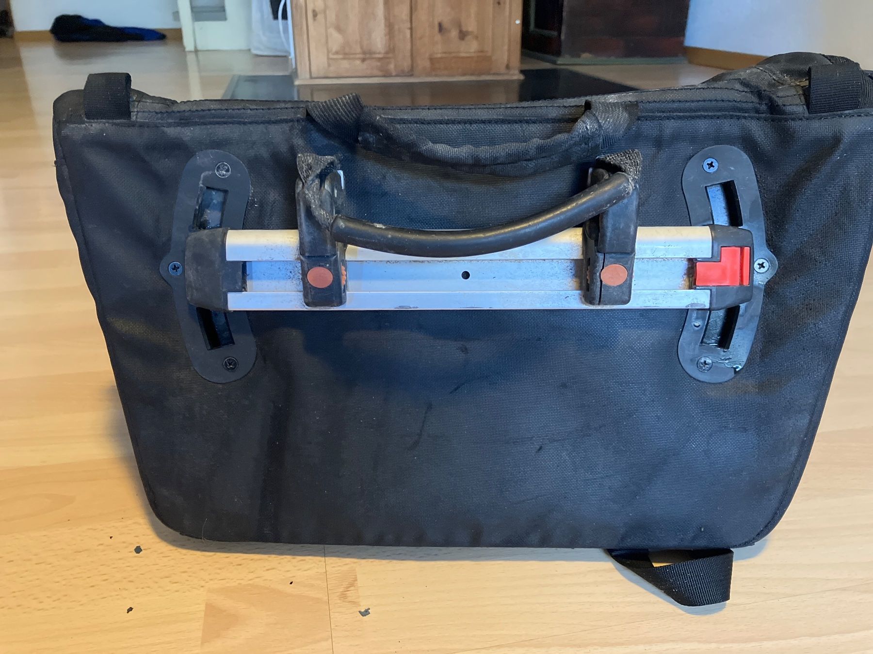 Vaude Taschen: Vaude Fahrradtasche Hinterrad Gepäckträger – Gebraucht aus Würenlos von bassualdo 1