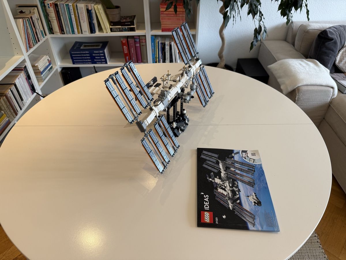 Lego Kit di costruzioni: Lego Station spatiale internationale 21321 – Usato da Bulle venduto da fra_7wng 1
