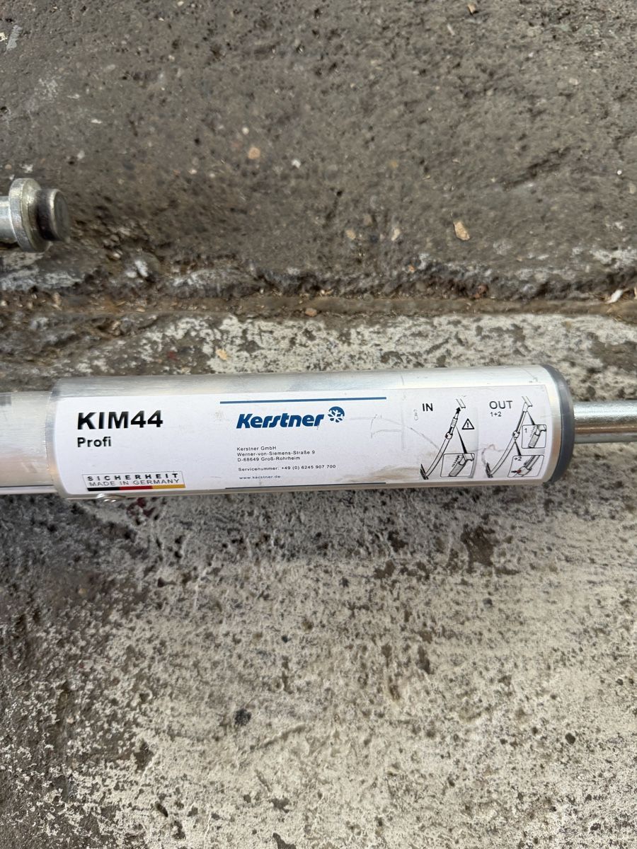 Toutes les pièces détachées: Stützen KIM44 gebraucht – D'occasion à Rothrist par Cabea23 3