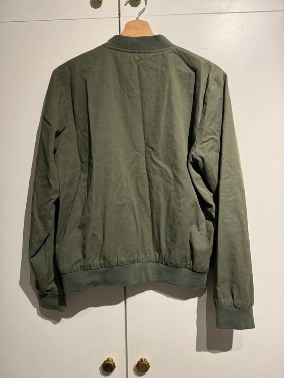Brandy Melville Giacche: Bomberjacke Brandy Melvile – Nuovo (secondo la descrizione) da Schönenbuch venduto da sop_n7zd 2