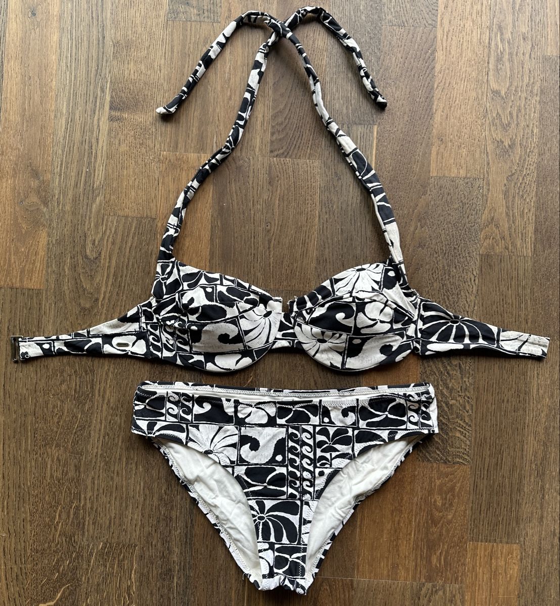 Rip Curl Costumi da bagno & Bikini: Rip Curl Bikini-Set schwarz-weiss Gr. S/M – Usato da Hergiswil NW venduto da Klimsen