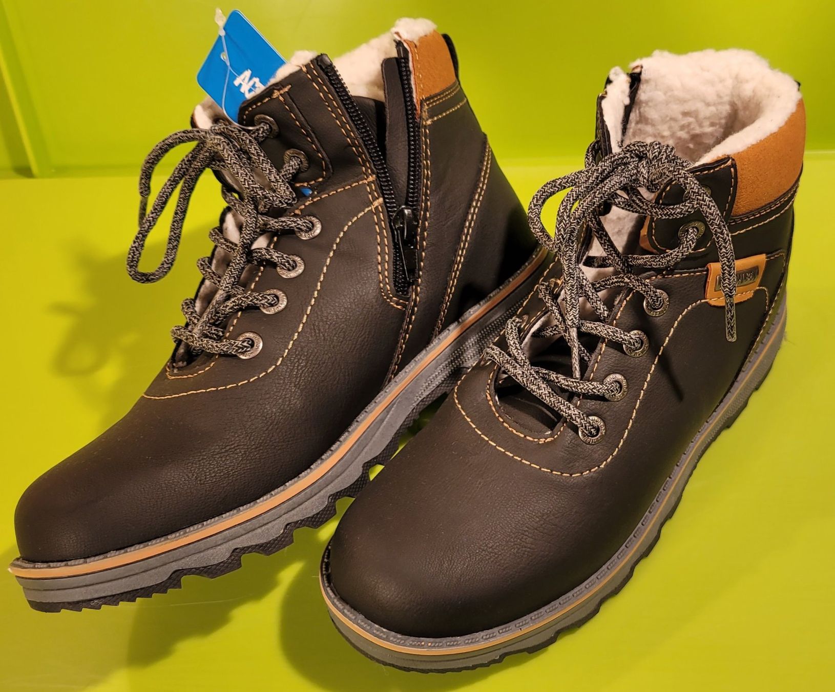 Scarpe da uomo: Schuhe  35 NEU – Nuovo (secondo la descrizione) da Emmenbrücke venduto da yanndrechsler