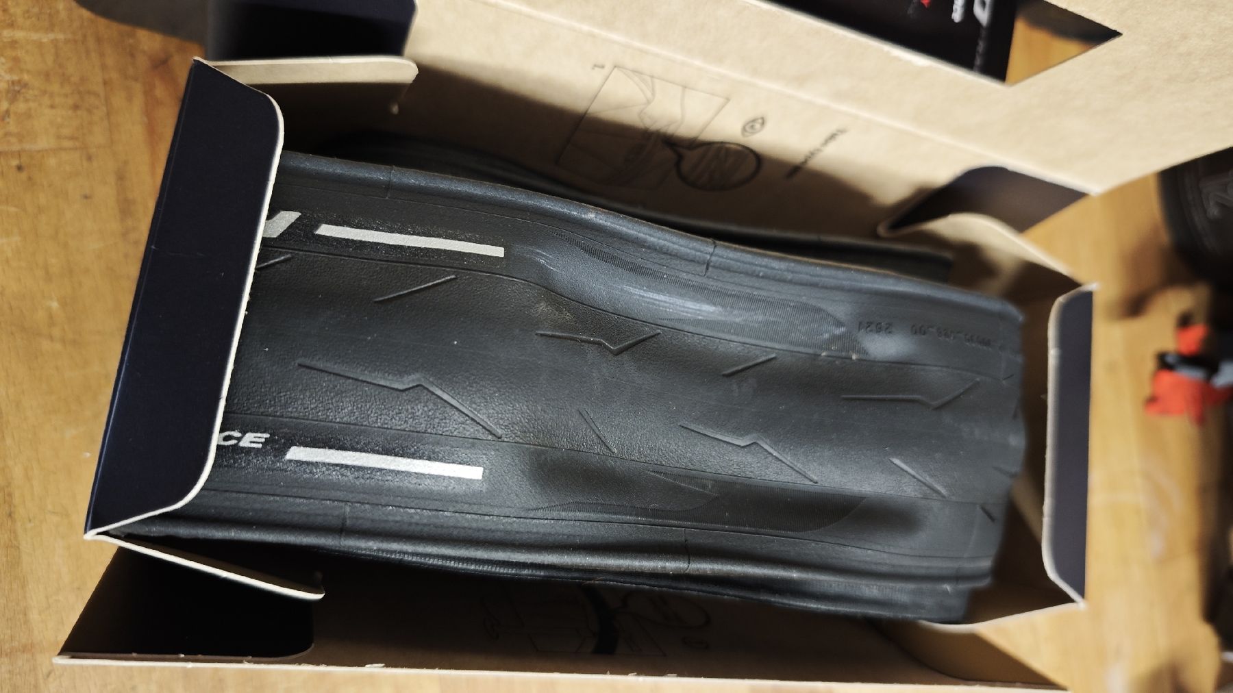Ersatzteile: Pirelli p zero race 26mm – Gebraucht aus Crésuz von Peyou80 3
