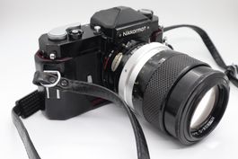 Nikkormat FT 35mm Filmkamera mit Nikkor-Q 1:2.8 135mm Objekt
