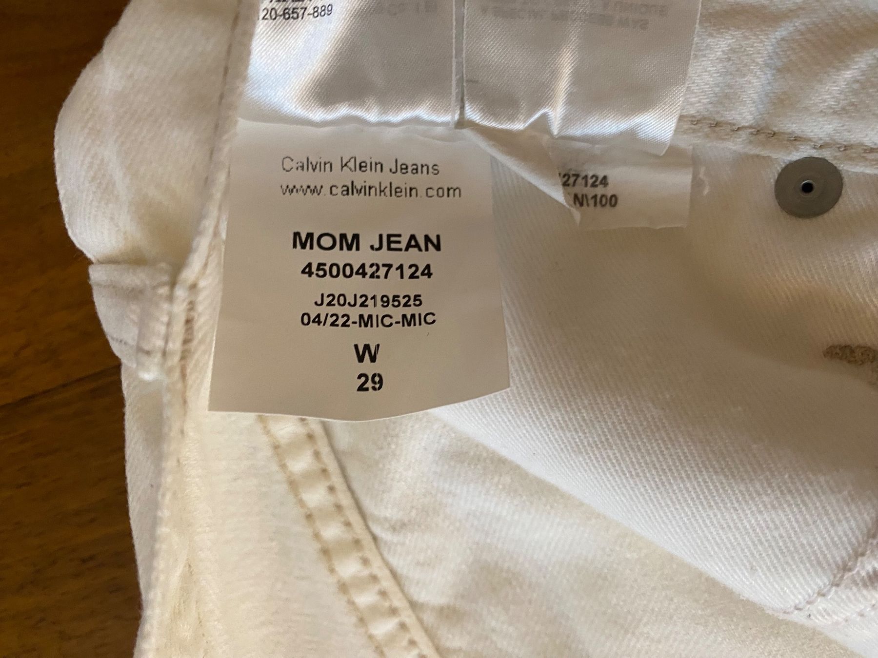 Calvin Klein Jeans: Calvin Klein Mom Jeans, Gr. 29 – Usato da Herrliberg venduto da little_useful_things 1