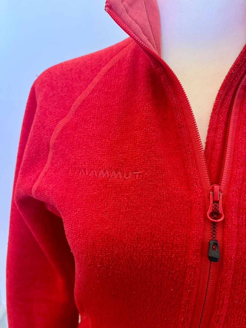 Mammut Pullover & Sweatshirts: Pullover Jacke MAMMUT, Taille S, rouge – Gebraucht aus Basel von tina_2026 1