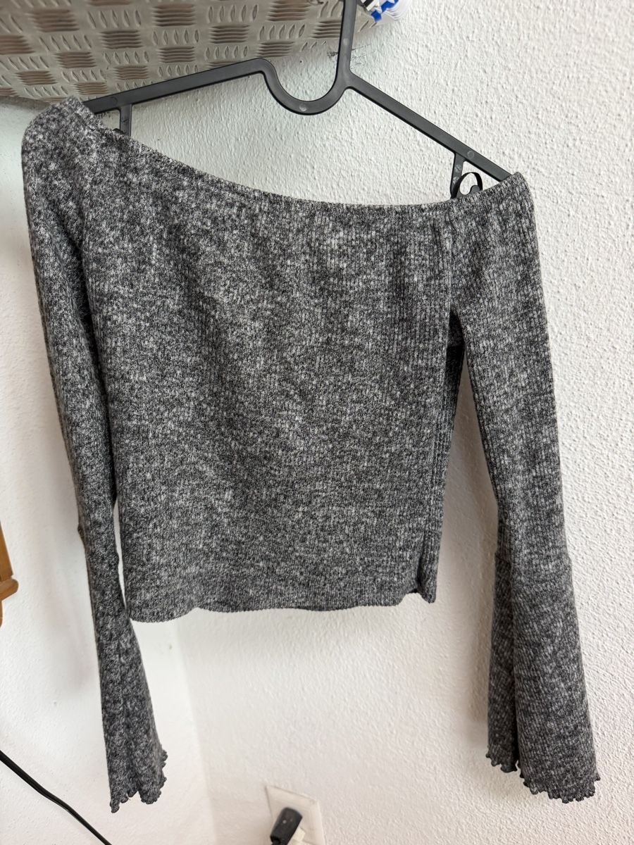 Shein Maglioni & Felpe: Damen Pullover Off-Shoulder grau meliert Grösse S – Usato da Amriswil venduto da flo_r2xt