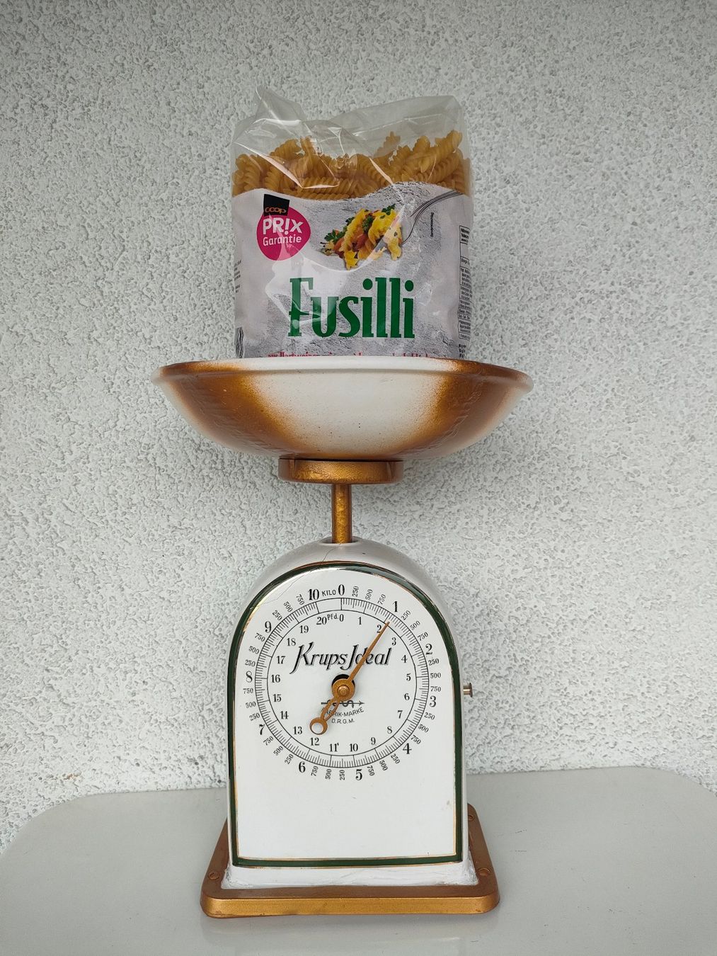 Krups Waagen und Gewichte: Dekorative Küchenwaage Krups Ideal – Gebraucht aus Dietikon von Tucumano1981