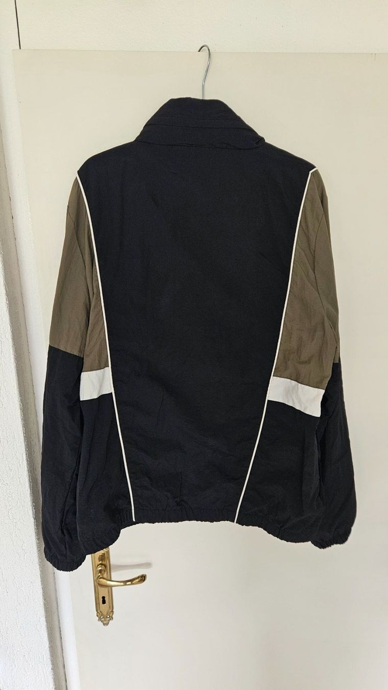 Ellesse Giacche: Ellesse Herrenjacke XL, neuwertig – Nuovo (secondo la descrizione) da Belp venduto da Ginus85 4
