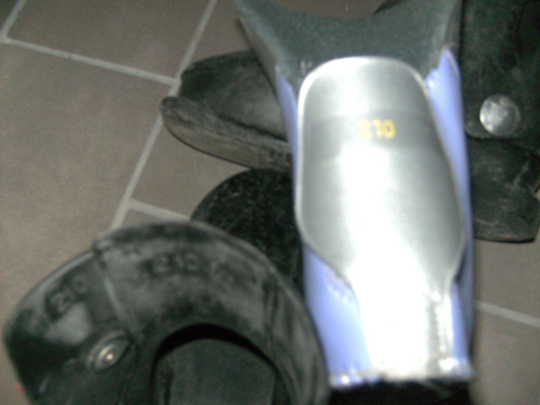 Scarpe per ragazzi: Kinder Skischuhe Grösse 33 – Usato da Andwil SG venduto da fladenbrot10 2