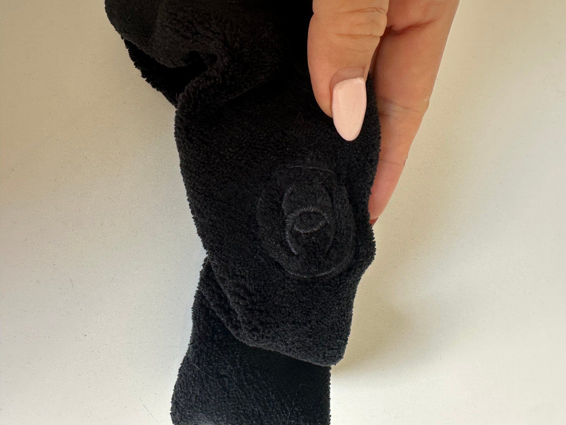 Dekobänder: Chanel Stirnband – Neu und originalverpackt aus Steinmaur von regenbogen052 1
