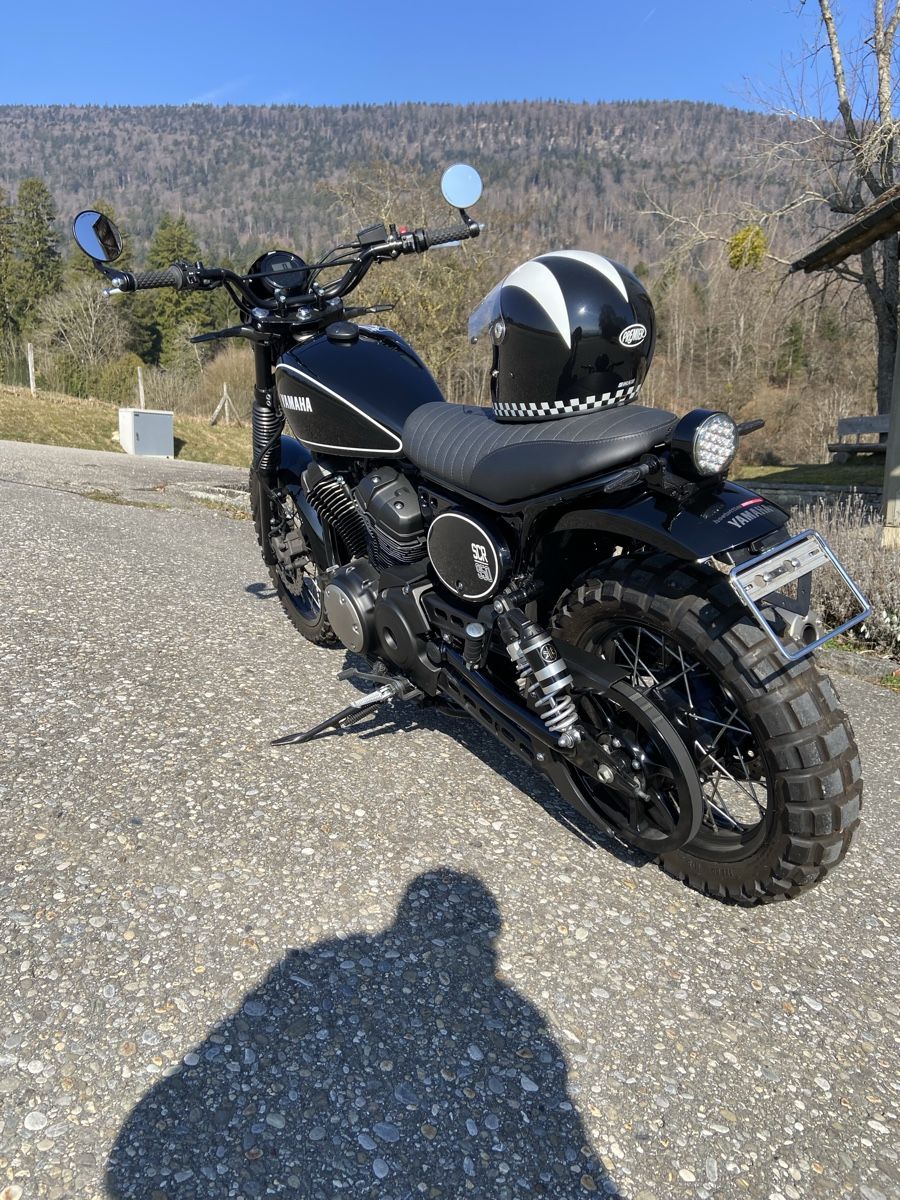 Yamaha Strada: Yamaha SCR 950 – Usato da Grenchen venduto da Motorini