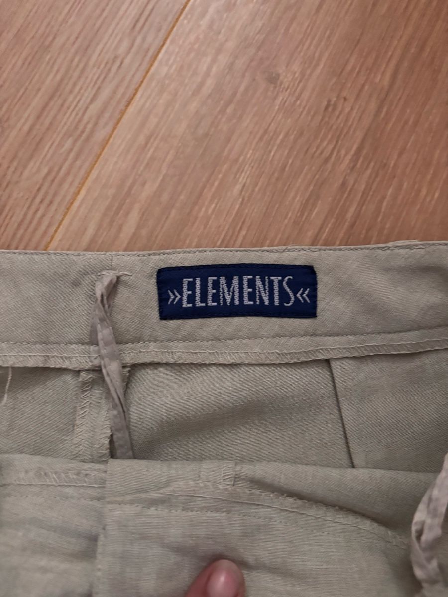 Element Pantaloni: Hose Elements weit geschnitten Beige Gr. 36  – Usato da Weisslingen venduto da Yuna123 2