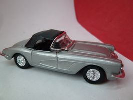 Chevrolet CORVETTE 1960 - silber - alt von Vitesse