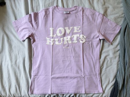 Elevate T-Shirt – LOVE HURTS (men, large)