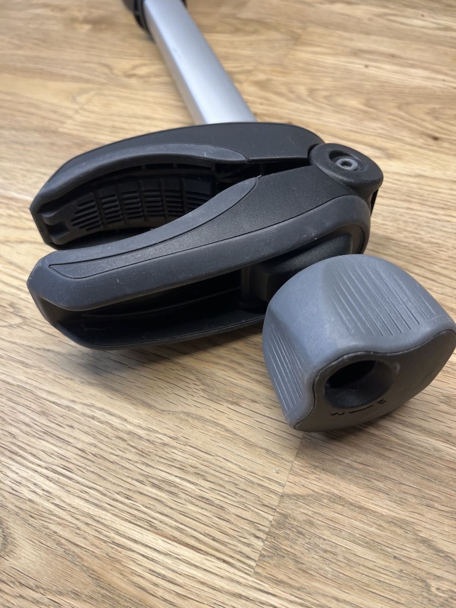 Thule Supporti per biciclette: Thule Bike Arm Holder Medium L=302 – Nuovo (secondo la descrizione) da Bösingen venduto da Mike2058blau 1