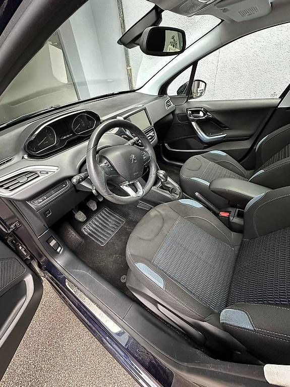 Peugeot Automobili: Peugeot 208 – Usato da Zetzwil venduto da beuu19 2