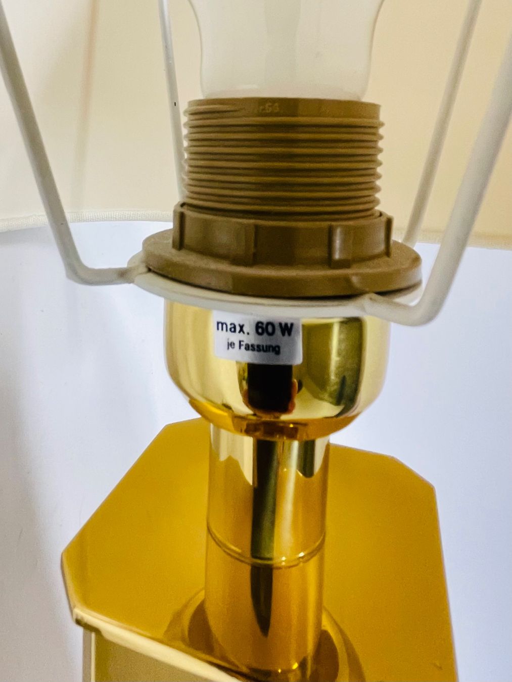 Lampade: Elegante Messing Tischlampe mit Schirm – Usato da Olten venduto da ELHANDEL 4