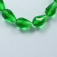 10 Tropfen Glas grün 15x10mm
