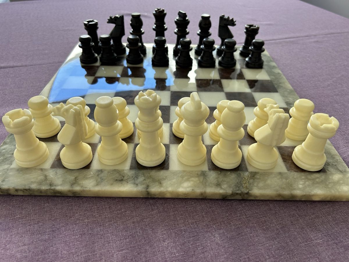Giochi: Alabaster Schachspiel Set – Usato da Heiligkreuz (Mels) venduto da Oldtimerfan03 1