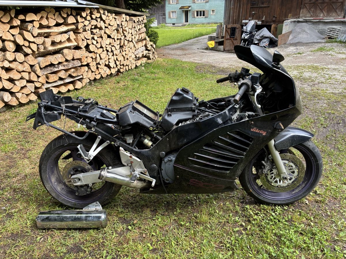 Suzuki Strasse: Suzuki RF 900 – Gebraucht aus St. Gallen von MarkoBoss 5