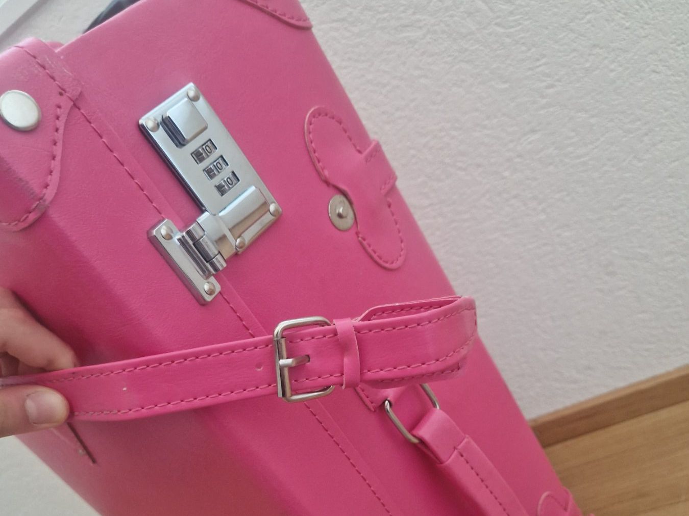 Valigie: Rollkoffer / Reisekoffer pink mit Rollen – Usato da Zug venduto da lem_bs5j 8
