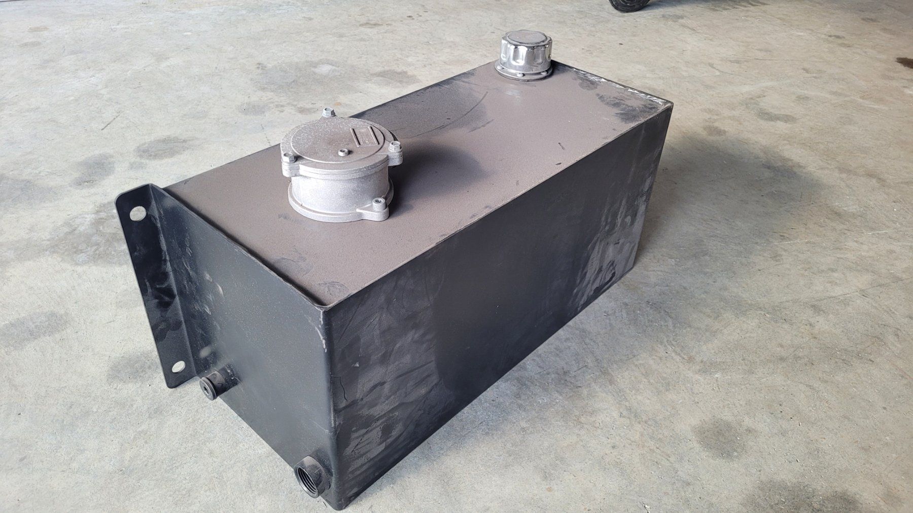 Accessori per altri veicoli: Hyderauliktank – Nuovo (secondo la descrizione) da Kerns venduto da avr75