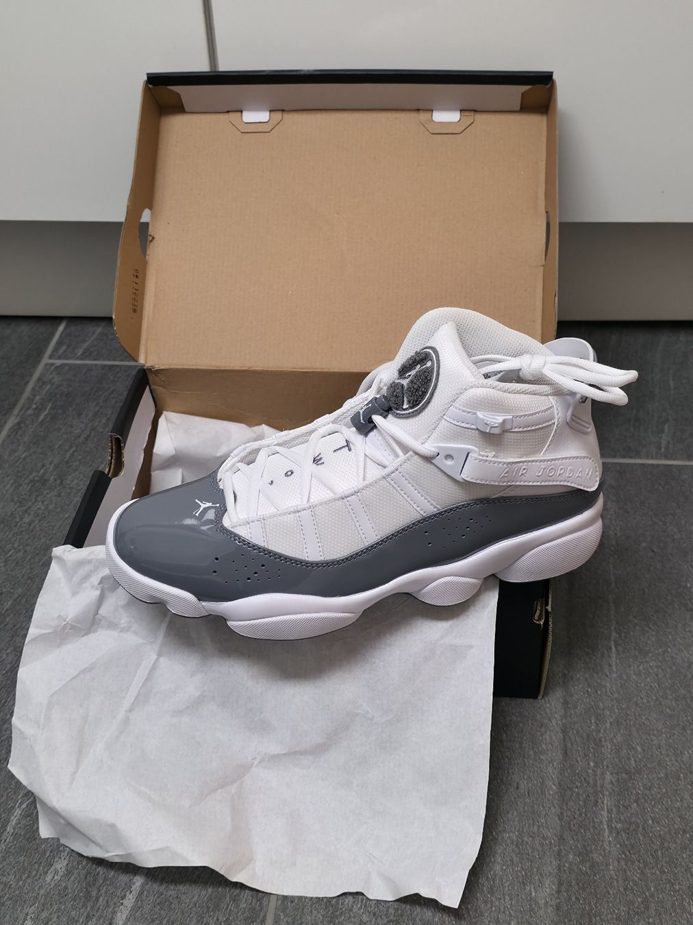 Jordan Herrenschuhe: Nike Air Jordan Gr. 43 / Neu – Neu und originalverpackt aus Amriswil von newschweiz