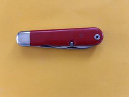 Couteau de poche militaire suisse, Wenger, 57