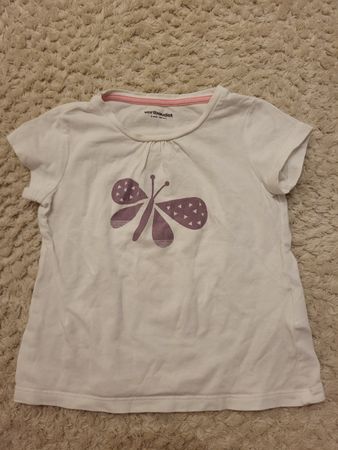 Sommerliches T-Shirt mit Schmetterling, Grösse 86