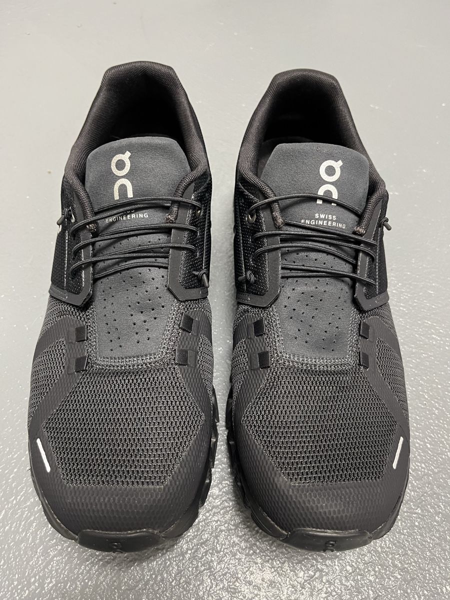 On Scarpe da uomo: On Running Cloud 5 schwarz Gr.46 ( eher 45) – Usato da Aesch BL venduto da flugsaurier73 1