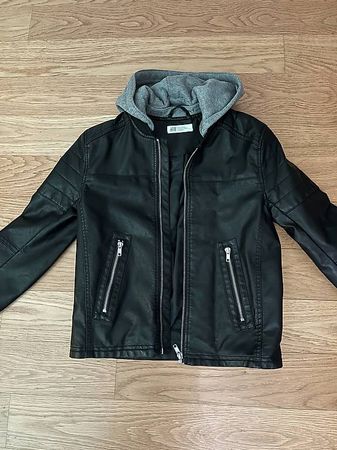 Coole Hoodie Biker Jacke Gr. 146, neuwertig