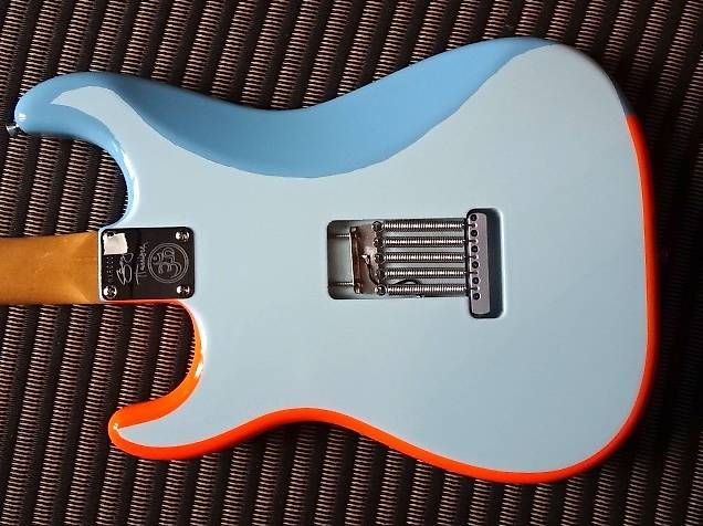 Fender Strumenti musicali: Fender Stratocaster George Harrison Rocky – Nuovo (secondo la descrizione) da Chêne-Bougeries venduto da drgo49 1