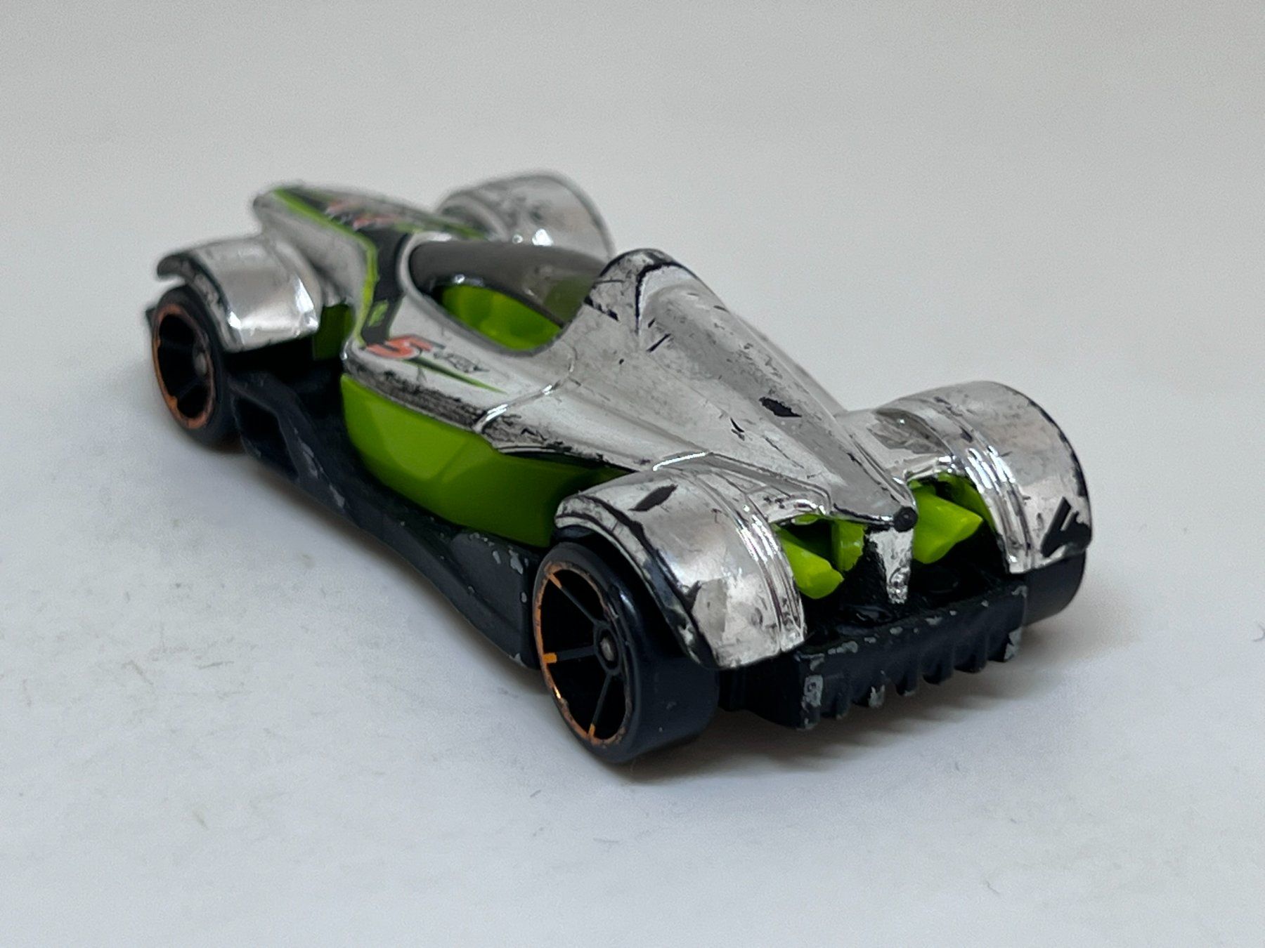 Hot Wheels Modellini d'auto: Hot Wheels Formula Street #18 – Usato da Wildegg venduto da LaaBoutique 2