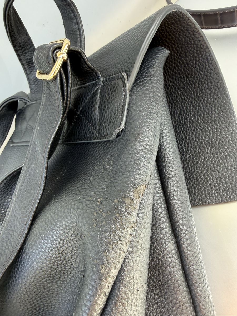 Rucksäcke: Rucksack schwarz Kunstleder gebraucht – Gebraucht aus Liebefeld von Khampa 3