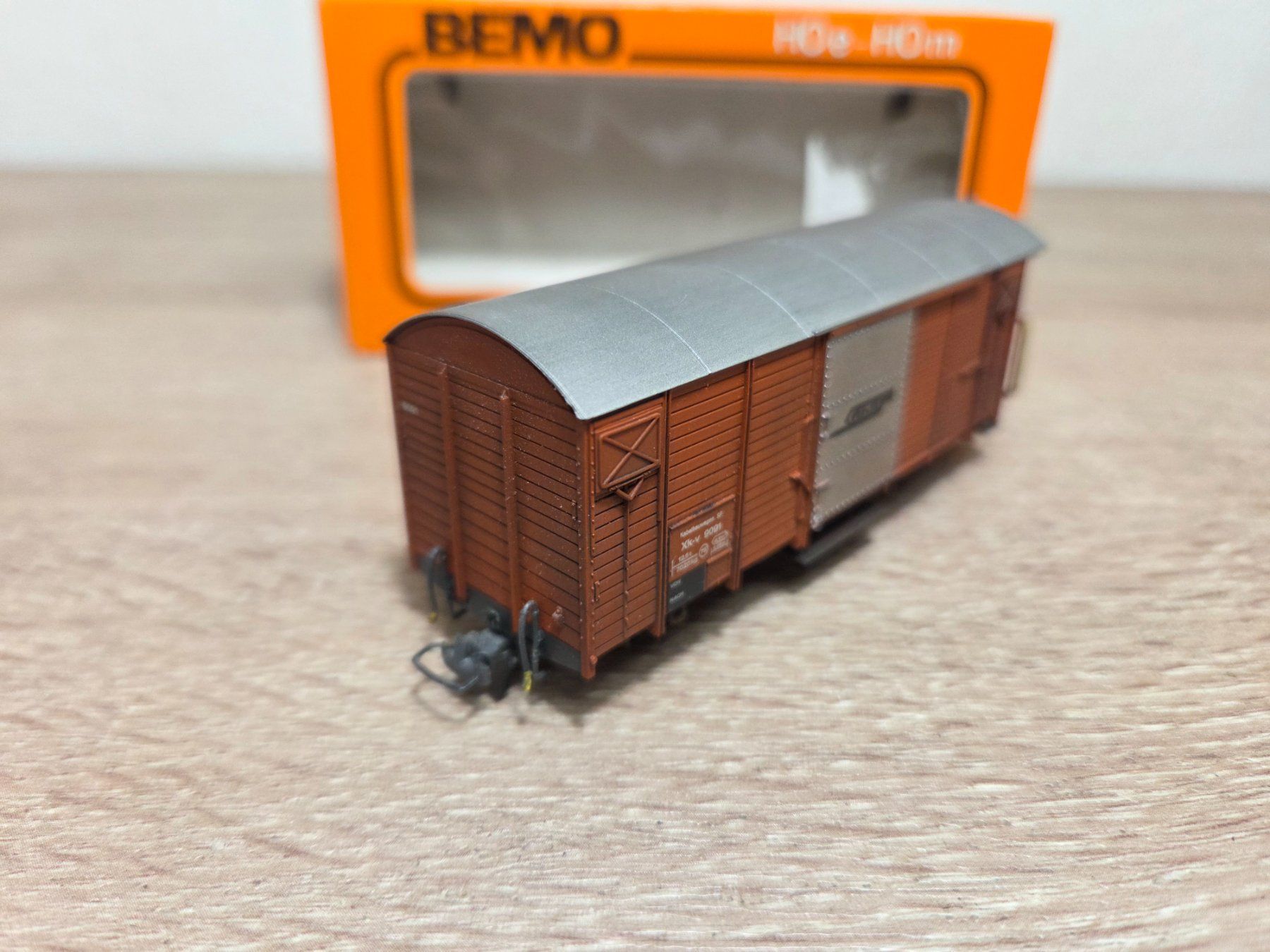 Bemo Modellini di ferrovie: Bemo 2261 Güterwagen RhB H0m – Usato da St-Aubin-Sauges venduto da Lo_Go 2
