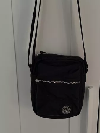 Stone Island Umhängetasche Lieferung möglich