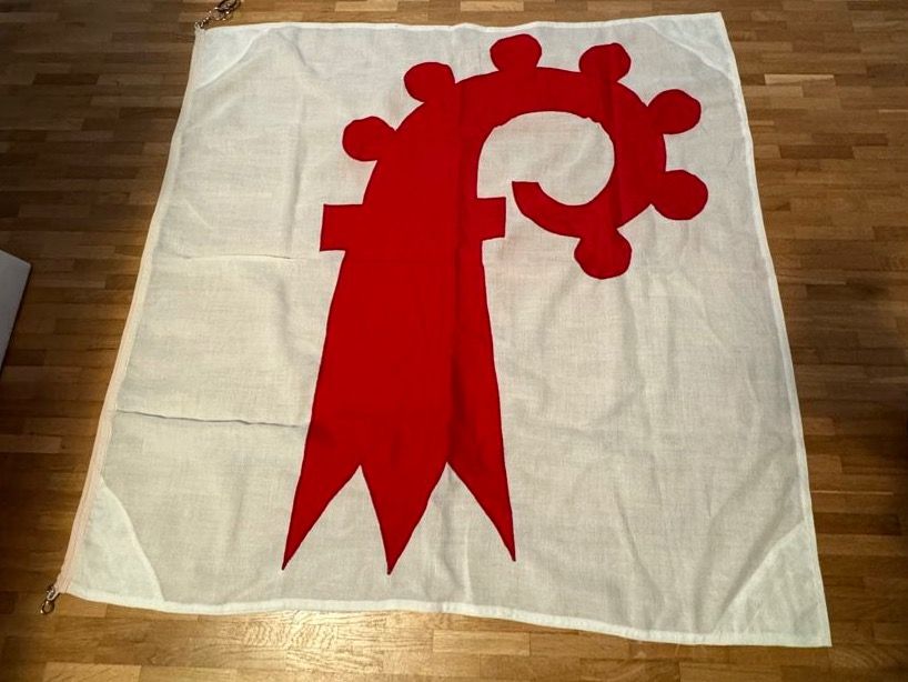 Bandiere: Altes Kantonsfahne Basel-Landschaft, BL  «Handmade» – Nuovo (secondo la descrizione) da Binningen venduto da Sophiescloset