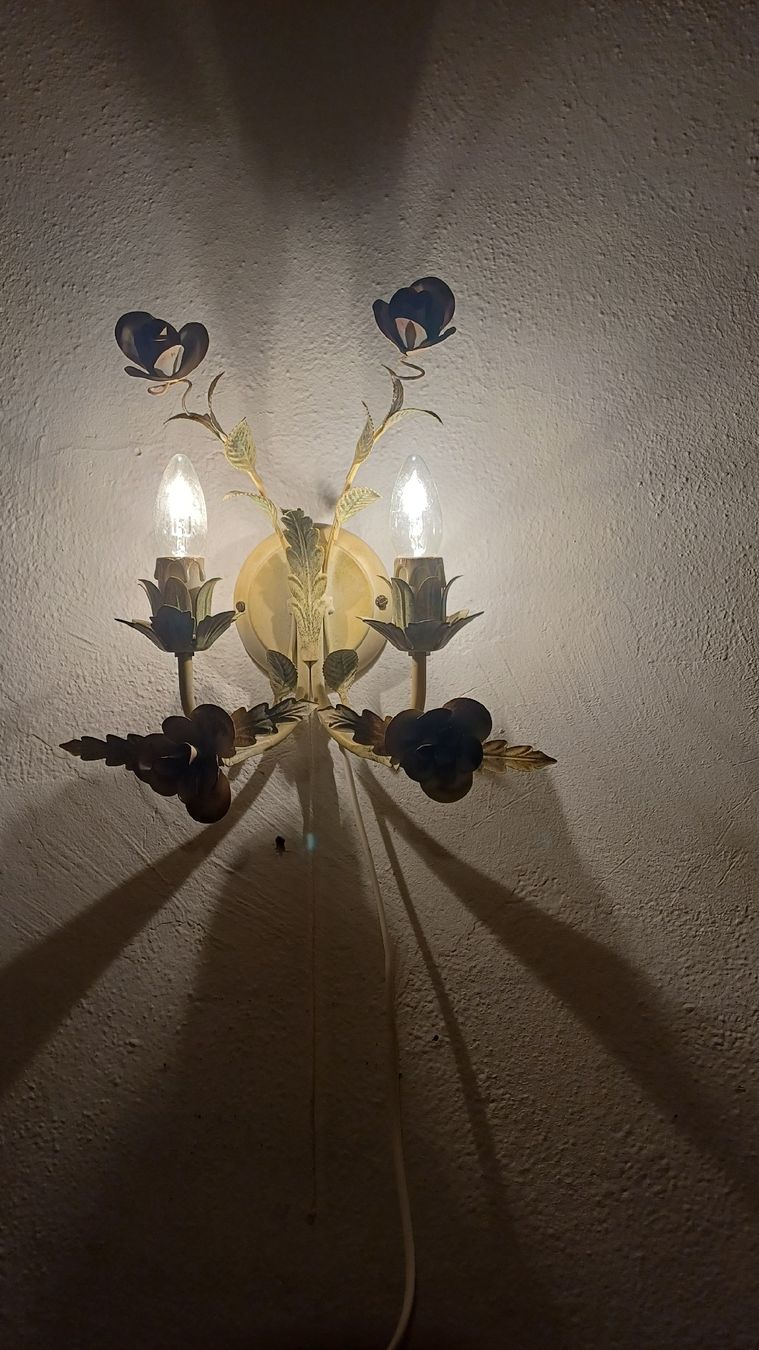 Lampen: Vintage Wandlampe – Gebraucht aus Flawil von Naphtali 3