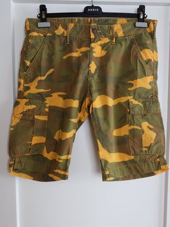 Shorts / kurze Hose, Reign, Gr. 31, Neuwertig
