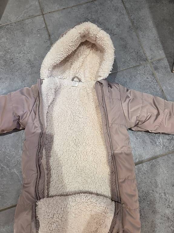 Completi: Schneeanzug / Overall Gr.68 H&M – Usato da Rickenbach ZH venduto da Filou053 1
