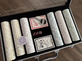 Pokerkoffer-Set mit vielen Chips