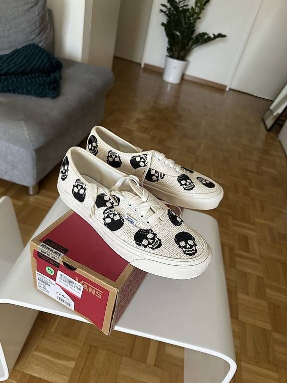 Vans Scarpe da uomo: Vans Skulls , Herrenschuhe 43 – Usato da Zürich venduto da Vtrende